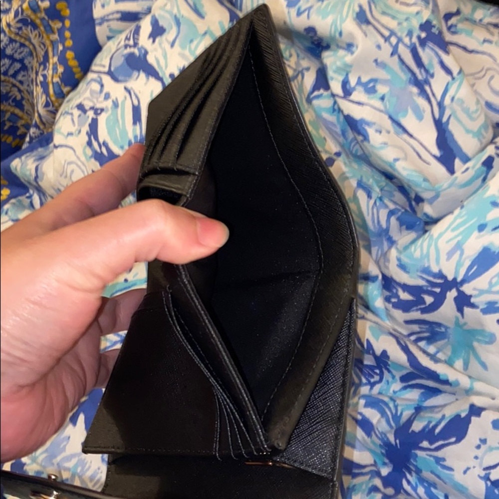 ⭐️SOLD⭐️ NWOT Tory Burch Robinson Trifold Wallet - Picture 7 of 8